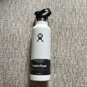 Hydro Flask - 21oz standard mouth with flex cap